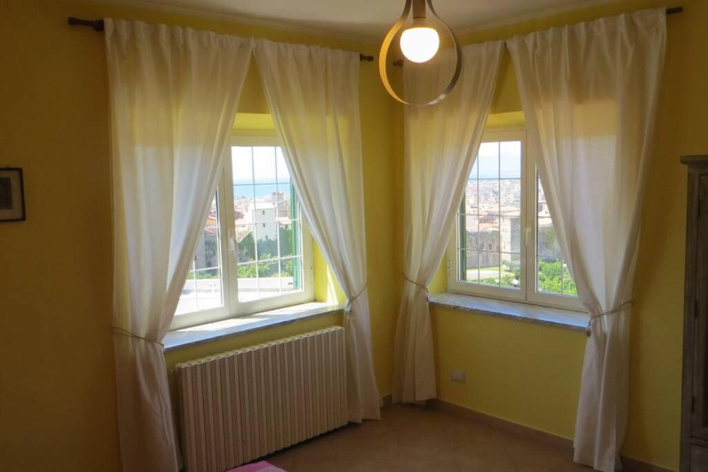 Casa Martina Apartment แตร์ราชินา ภายนอก รูปภาพ